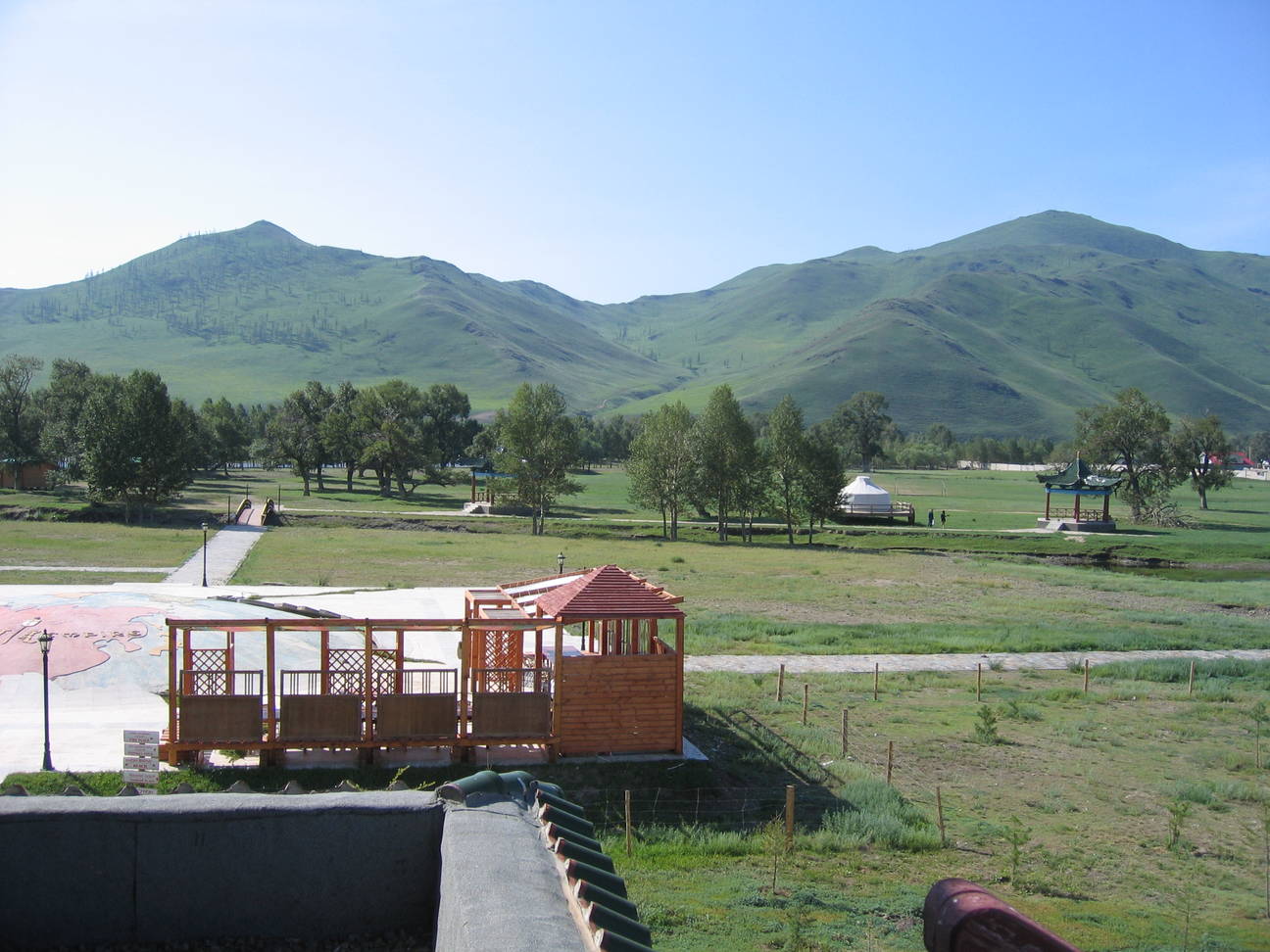 Hotel Mongolia Aussenmauer 1