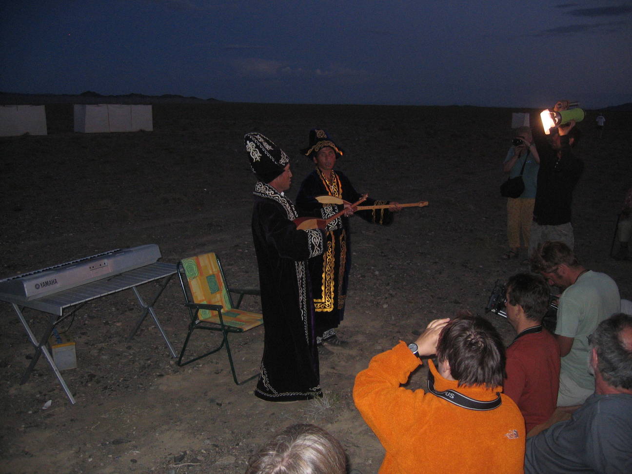 Volkloreabend im Soficamp 6